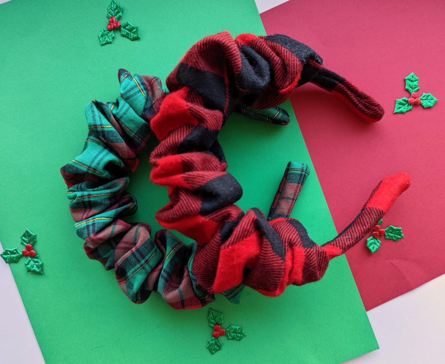 Festive Scrunchie Band