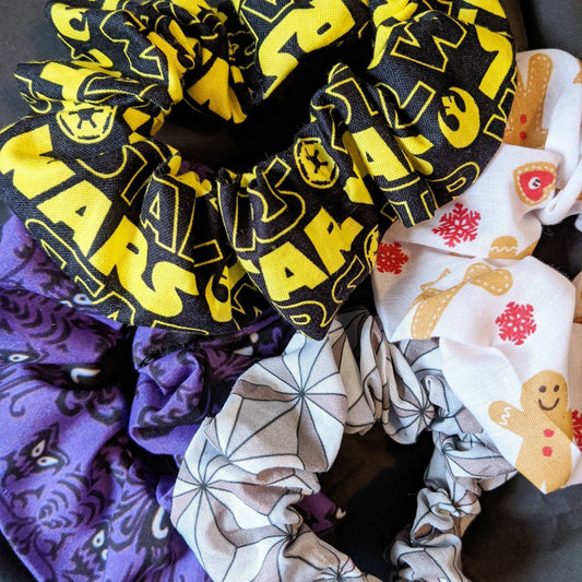 Custom Scrunchie - message me regarding fabric choices