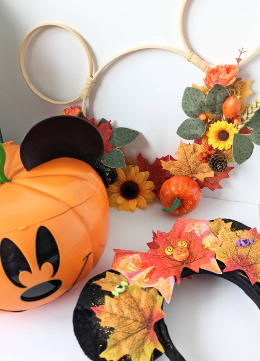 Small/medium Autumn Mickey Wall Hanging - 18cm, 20cm or 23cm diameter