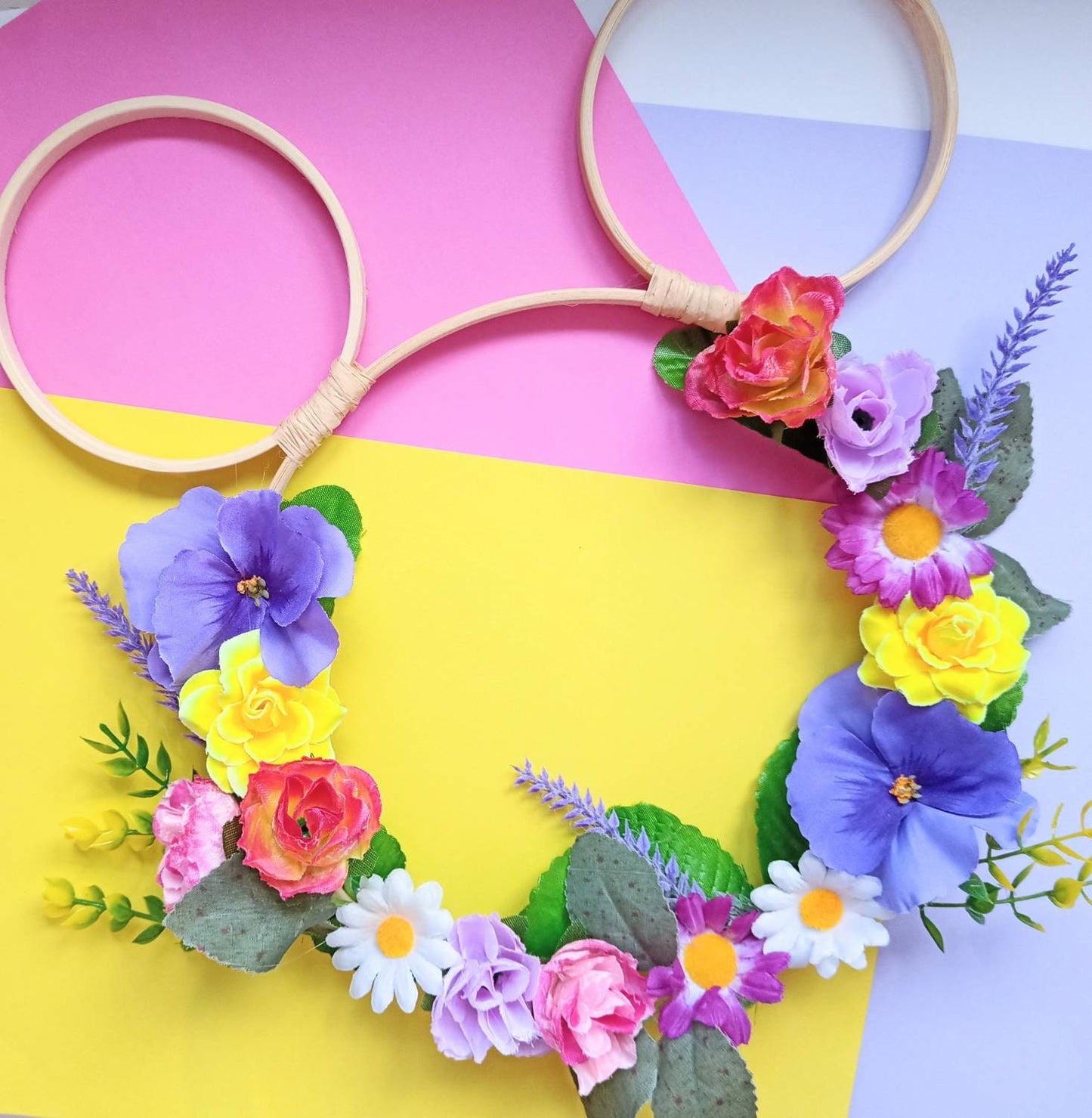 Flower Gleam and Glow Wreath/Wall Hanging